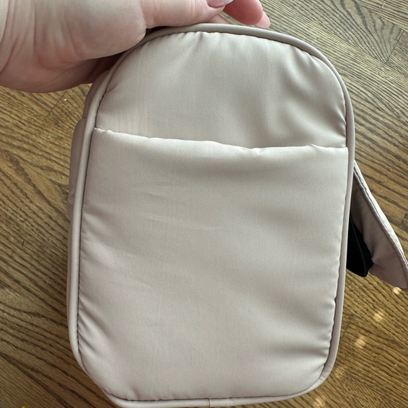 Calpak Luka Hanging Toiletry Bag - Picture 5 of 10